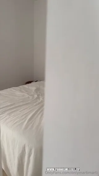 OnlyMartiMarti Martina Bacci spiata mentre si masturba